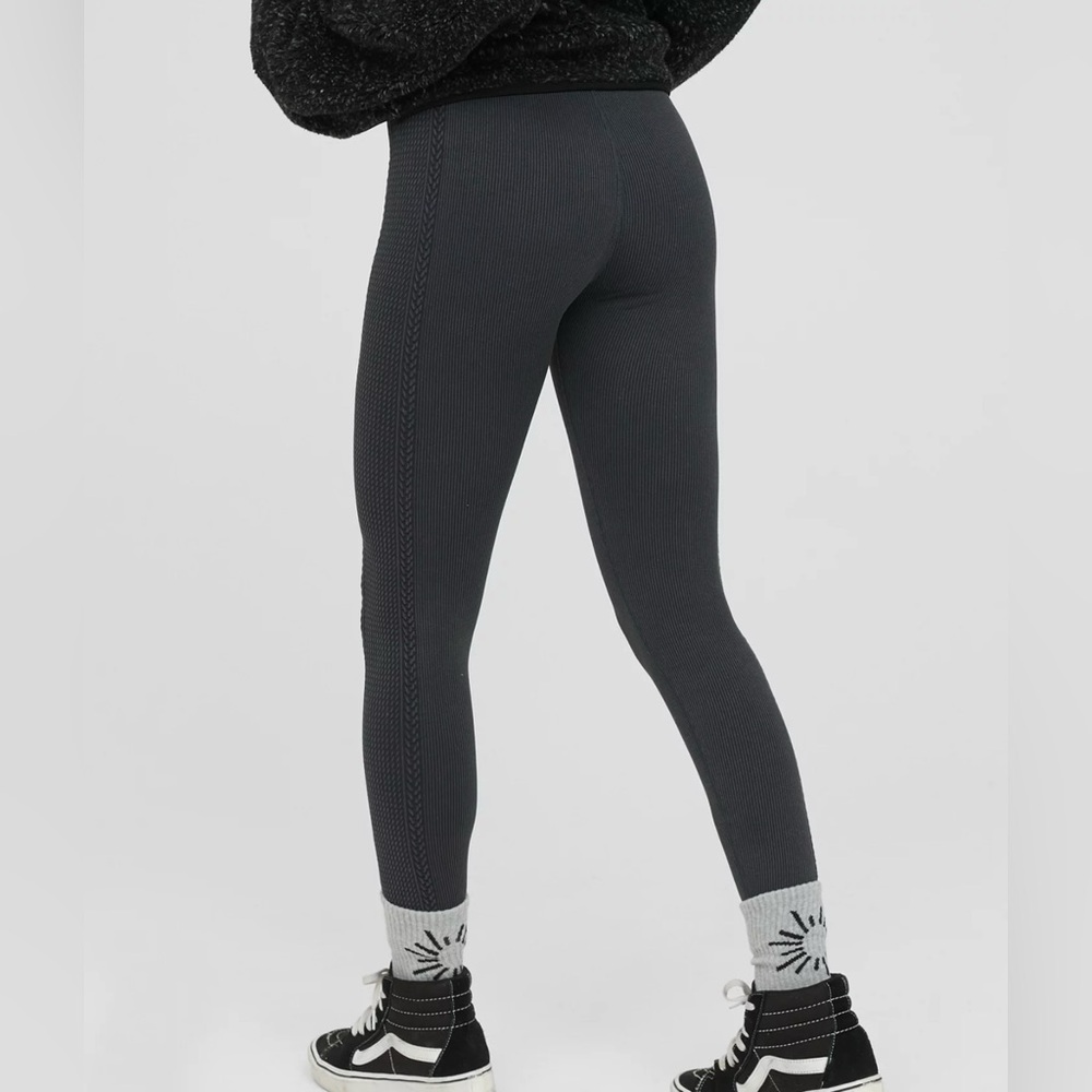 NWT OFFLINE By Aerie Big Chill Seamless Legging size S - Picture 3 of 10
